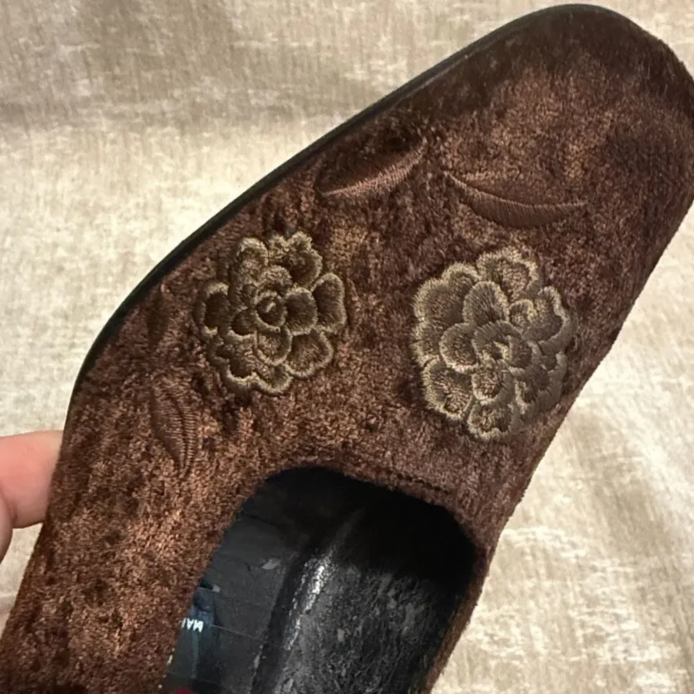Vintage PRET-A Porter Suede Square Toe Block Heel Pumps-
